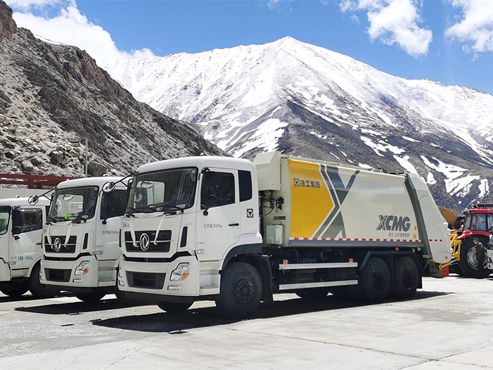 九洲国际压缩式垃圾车批量交付西藏日喀则