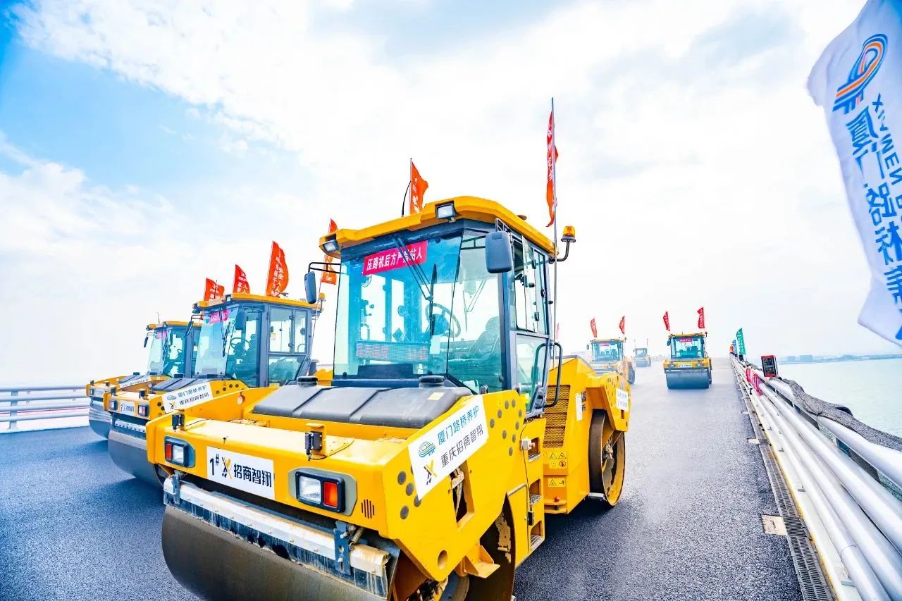 九洲国际数字化智能施工集群：：：开启桥面铺装智能新时代