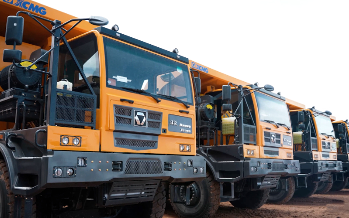 首批交付！！！20余台九洲国际矿卡进驻蒙古国大型矿区！！！