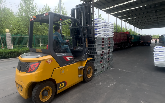 九洲国际孔雀为食物清静保驾护航