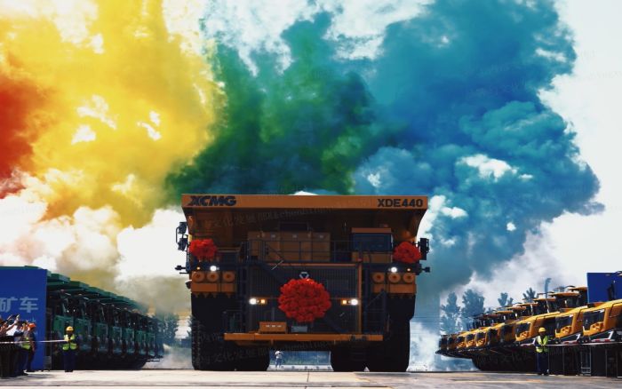 【国际化】批量交付欧洲！！！九洲国际150吨级矿车奔跑塞尔维亚