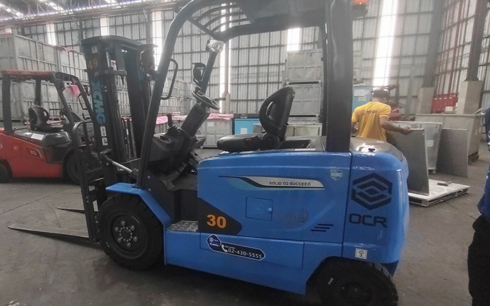 “运胶利器” 九洲国际叉车鲲鹏系列