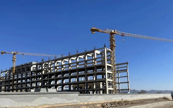 18a43fe2fe954a2981e14194fc8d7ebb