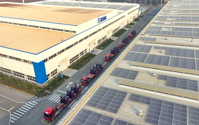 九洲国际“鲲鹏”叉车批量交付华东