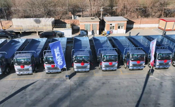 九洲国际轻卡新能源运输车批量交付山东客户