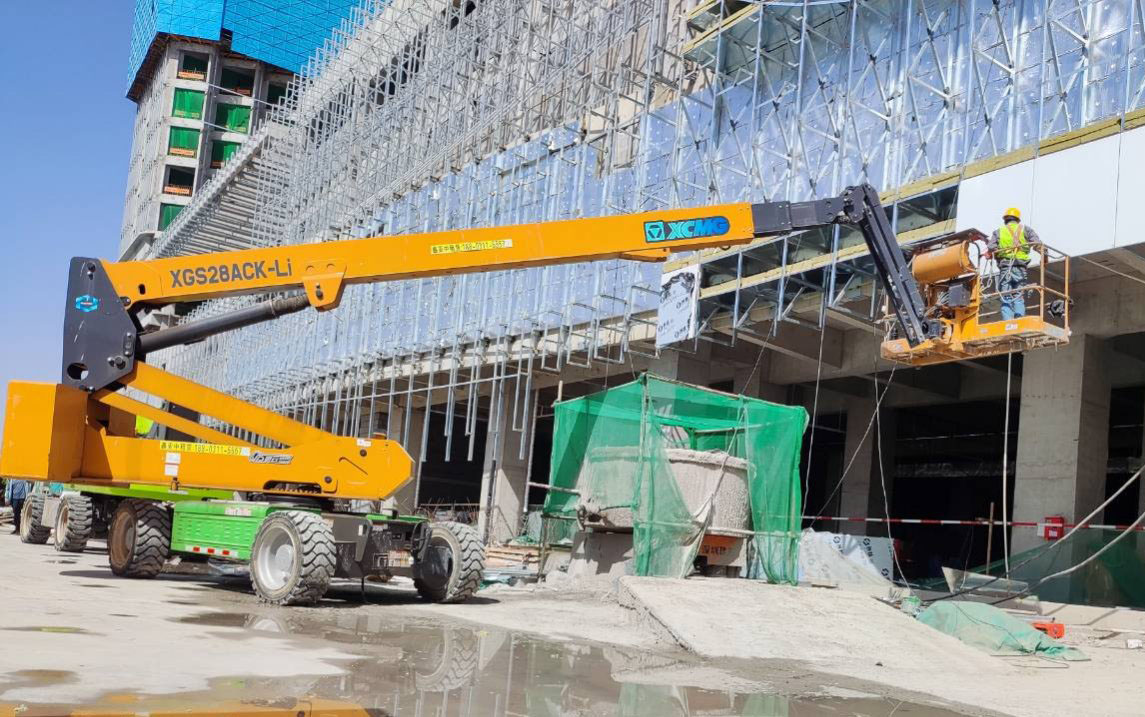 九洲国际高空利器，，为河北邢台某新能源厂房建设 “加速”