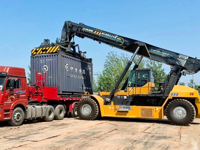 高效正面吊——散装物料装卸、运送解决方案专家！！