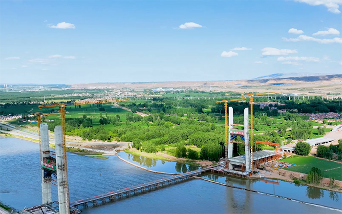 ee95b56f5c2b4005831b21e66eb9555b