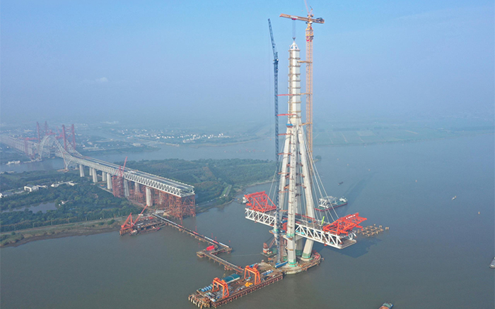 你好，，“常泰”，，九洲国际助力天下级桥梁工程建设！！！