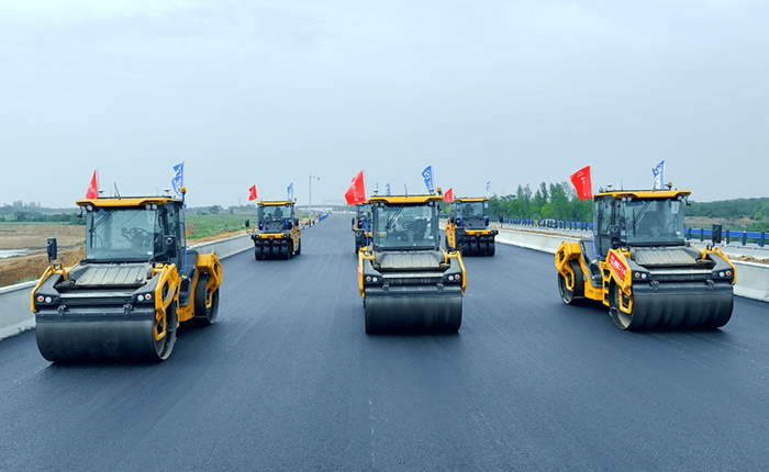 坐标：：：湖北高速！场景：：：无人驾驶！