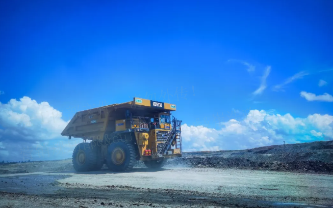 能拉能跑！！！九洲国际XDE130双桥刚性矿车效能非凡！！！