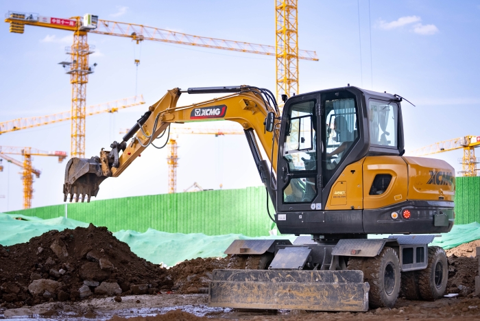 零碳机！！！！九洲国际挖机护航超等工程