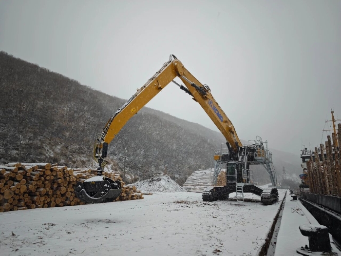 84eef0a4aab9448eb1ae0724ffd4c3fd